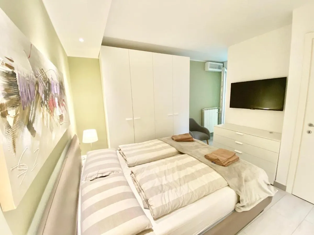 Ferienwohnung Tower 44 Luino