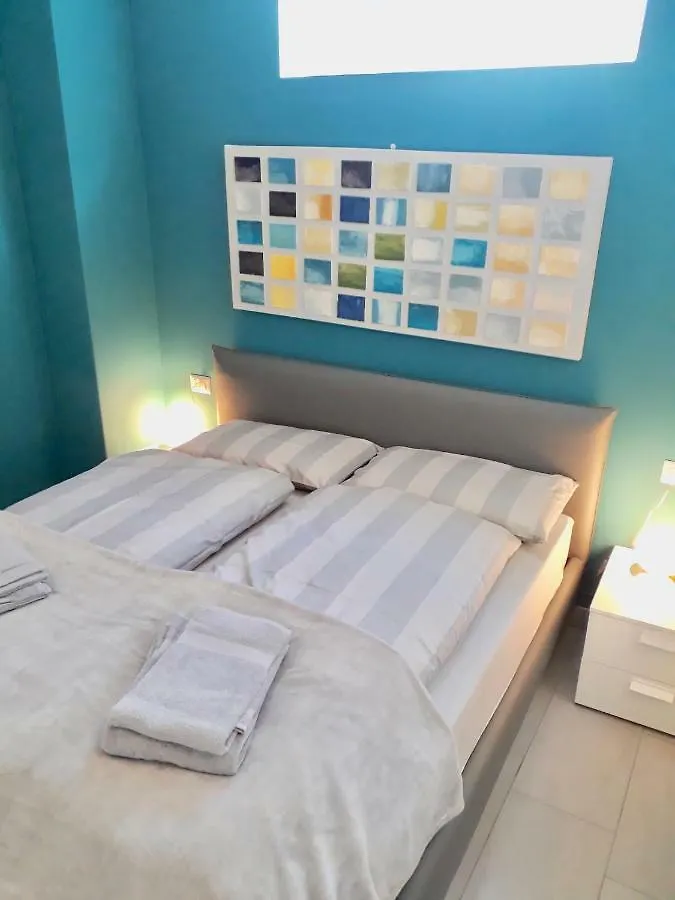 Ferienwohnung Tower 44 Luino